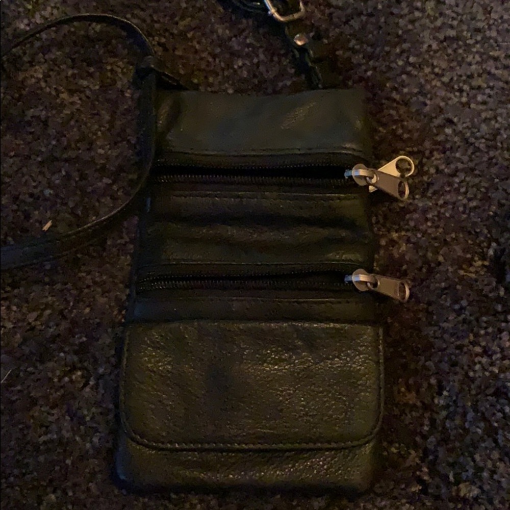 Green mountain leather crossbody